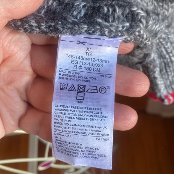 Disney gap kids Star Wars Christmas sweater 
Darth Vader and storm trooper - Picture 8 of 8